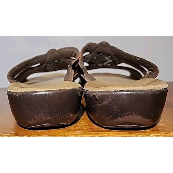 Clarks Bendables Leather Womens Size 8 Brown SlipOn - Picture 16 of 16